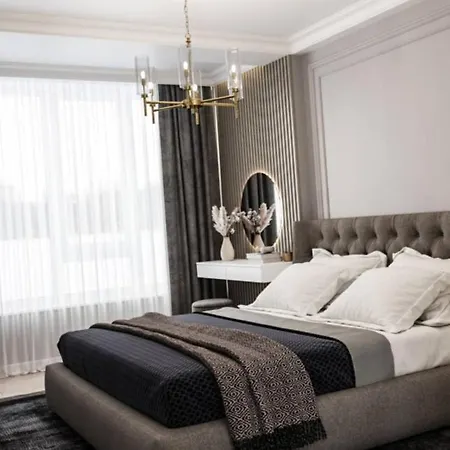 Schones In Zentraler Und Ruhiger Lage Apartament *
